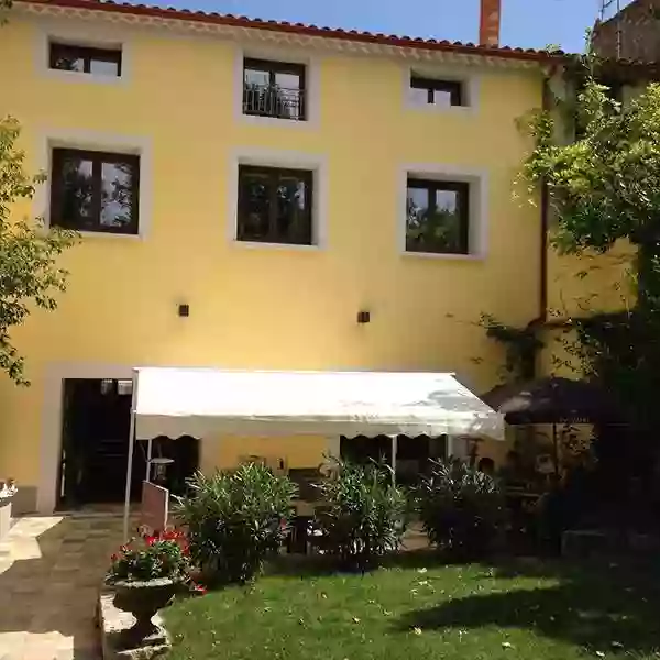 Le Restaurant - Au Lavoir - Restaurant Colombiers - Hotel Colombiers