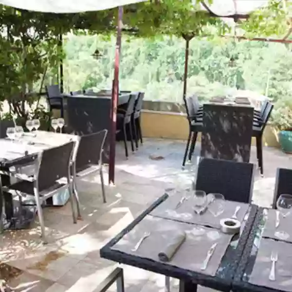 Le Restaurant - Au Lavoir - Restaurant Colombiers - Hotel Colombiers